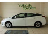 プリウス 1.8 A E-Four 4WD 