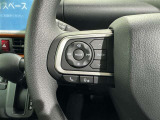 ステアリングスイッチ装備!運転しながら手元でオーディオの操作などができます。