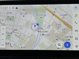 高精細な地図データで、正確なナビゲーションを実現。渋滞情報もリアルタイムで表示され、スムーズな移動を支援します。お出かけ前に目的地を検索。