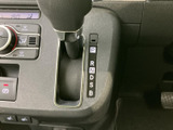 運転をサポートするナビやオーディオ。快適なドライブに欠かせない装備です。安全運転を心がけましょう。