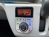 オートエアコン付きなので車内も快適