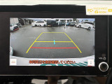 【バックモニター】後ろのカメラの映像をモニターに映し出すことができます!後方の見えない死角や、障害物との距離感をしっかり確認することができます!駐車が苦手な方におすすめです。