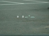 カラーヘッドアップディスプレイ付き。少ない視線移動で情報を確認できるので、運転の疲労軽減に繋がりますよ♪