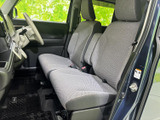 運転しやすいシンプルな操作性。見やすいメーターパネルで、運転に集中できます。快適なドライブをサポートします。