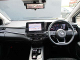 ノートの運転席廻りになります。