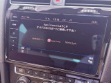 便利なスマホ連携機能( Apple CarPlayAndroid Auto対応)を搭載!お手持ちのスマートフォンを接続するだけで、大画面の純正モニターに使い慣れたスマホの地図アプリや音楽アプリが映し出