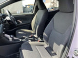 運転しやすい視界と、操作しやすい配置が特徴。快適なカーライフをサポートする、使いやすい空間です。