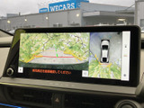 狭い場所での駐車も安心。後方の状況を画面で確認できるため、安全に駐車操作を行うことができます。運転に自信がない方にもおすすめです。