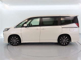 ロングラン保証付き。トヨタのお店で中古車をお買い上げいただいたお客様に安心で快適なカーライフをお約束する。1年間の保証です。
