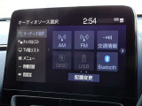 CD・DVD(再生機能)・ブルートゥース等を使用することができます。