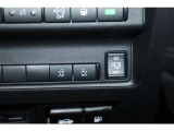 運転席右側の操作部です。両側電動スライドドア操作部です。
