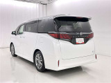 荷物をたっぷり載せて広々ドライビング♪夏でも冬でも、アウトドアやショッピングを思い切り楽しみましょう!