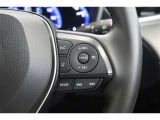 【レーダークルーズコントロール】アクセルペダルを踏まなくても、車間制御モードでは、先行車の車速変化に合わせた追従走行を行い、自動的に加速・減速・停止をします。