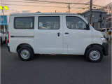 車両右側面です。