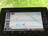 わかりやすい地図表示で、初めての道も安心。渋滞情報も確認でき、スムーズな移動をサポートします。遠出の計画も立てやすくなりますね。