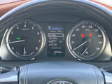 見やすいメーター類が、運転に必要な情報を分かりやすく伝えます。洗練されたデザインと使いやすさを追求し、ドライバーをサポート。安全運転を支援します。