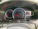 視認性の高いメーターパネル。速度や回転数など、運転に必要な情報を一目で確認できます。