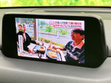 様々な情報を分かりやすく表示。車両の状態や設定を簡単に確認でき、快適なドライブをサポートします。