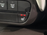 運転席にはシートヒーターが付いています!寒い日に便利な装備ですね。