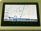 見やすい地図表示で、目的地までスムーズに案内してくれます。運転に集中できる、頼れる相棒です。