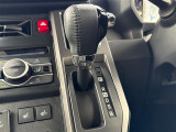 【 シフト 】スムーズなシフトチェンジで快適にお車を操縦していただけます!//