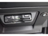 ETCは運転席インパネ右下に専用カバーによって埋め込まれています。