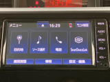 様々な情報を一画面で確認できるので、ドライブのサポートに最適です。直感的な操作で、快適なカーライフを送りましょう。