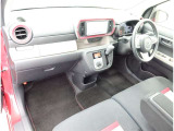 高品質カークリーニング ピカピCar 外装・内装、岐阜トヨペットの専門スタッフがシートもカーペットも綺麗に洗浄済み!プロの仕上げを是非ご確認下さいませ。