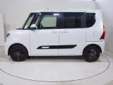 外装に目立つようなキズや凹みはみられず状態良く保たれていますが、中古車なので全くの無キズということはありません。外装の状態につきましては実車にてご確認をお願いします。