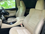 運転席からの視界は広く、周囲の状況を把握しやすいです。操作系の配置も最適化されており、運転に集中できます。快適な運転環境です。