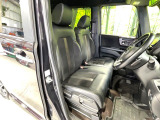 運転席シート廻りは使用感も少なく、良好な状態となっています。丁寧に使われていたことがよくわかりますね。