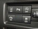 【パーキングサポートブレーキ】バンパーに取り付けられた超音波センサーで障害物との距離を感知して、ランプや音声で知らせてくれます!