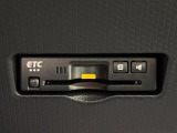 ETCカードを挿入することで高速道路をキャッシュレスで通行。ETCスマートインターチェンジやETC専用インターチェンジが利用できたり、とても便利なアイテムです!保証は修理保証のみとなります。