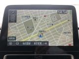 トヨタ純正メモリーナビ装着車。 大型画面で見やすく使いやすいですよ。 トヨタ純正ならではの、シンプル・カンタン操作です。