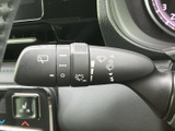 雨の日の運転をサポートするワイパーレバー。操作も簡単で、雨量に合わせて調整できます。クリアな視界を確保しましょう。