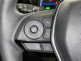 ステアリングスイッチ装備!運転しながら手元でオーディオの操作などができます。