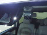 ドライブレコーダーが装備されています。録画した映像はこの車両に装備のカーナビでも再生が可能です。