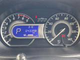 メーター中央部にドライブアシストディスプレイがあり、ドライバーに必要な車両情報を表示してくれます♪