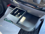 前席の収納スペースも十分ございます!常備しておきたいものを収納できるのは便利ですね!