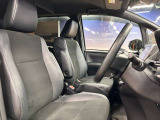 運転席も広々としており運転しやすい環境を実現しています☆
