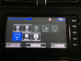 多彩なソースに対応し、こだわりのサウンドを楽しめます。ラジオやCD、Bluetooth接続など、好みの音楽を快適に再生。ドライブがより楽しくなります。