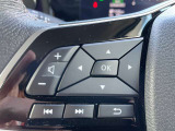 ステアリングに装備されたスイッチで運転中でも楽に音量の操作が可能です♪♪慣れると目線をそらさずに行えますので安全です♪♪