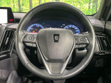 【純正革巻きステアリング】上質な革を使用することで、手にしっかり馴染みとても運転しやすいハンドルです♪
