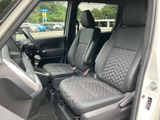 視認性の高いインストゥルメントパネルが、運転をサポートします。快適な運転環境を提供します。