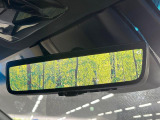 【デジタルインナーミラー】後席の大きな荷物や同乗者で後方が確認しづらい時でも安心!カメラが撮影した車両後方の映像をルームミラー内に表示。クリアな視界で状況の確認が可能です!