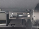 広がる運転支援サービスETC2.0搭載。全国の高速道路に設置されたITSスポットと双方向通信を図り、広域な道路交通情報や安全運転をサポートする情報を得て、音声やナビ画面上にタイムリーにお知らせします。