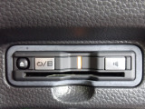 ■【ETC車載器】が装備されています。セットアップをしてお渡しとなり、ETCカードを差し込むだけで高速道路の利用が可能です。