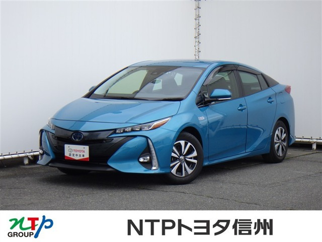 トヨタ プリウスPHV 