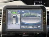 全周囲モニター付いています。駐車時の不安を和らげます。