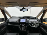 運転席周辺の様子です☆ オーディオ周りやメーター類の位置など、ご確認下さいね♪
